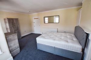Room 5- click for photo gallery
